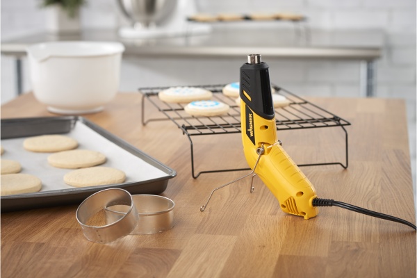 Строительный фен DEKO HG2450 2450 Вт 063-4335