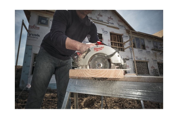 Аккумуляторная бесщеточная циркулярная пила WORX WX520.9