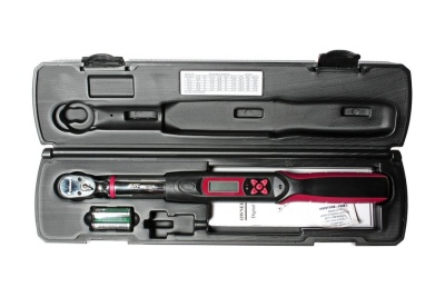 Динамометрический ключ JTC-4605, с цифровой индикацией, 3/8", 24-135Нм, 415мм