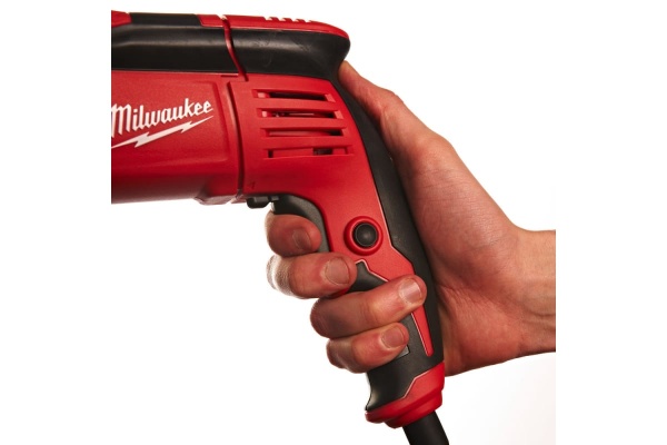 Ударная дрель Milwaukee PD2E 24 R 4933419595