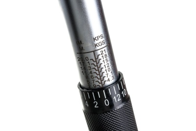 Динамометрический ключ Арсенал 1/2", 28-210 Нм, щелчковый 8144820