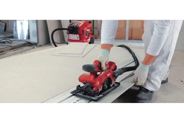 Аккумуляторная погружная пила Metabo KT 18 LTX 66 BL 601866660