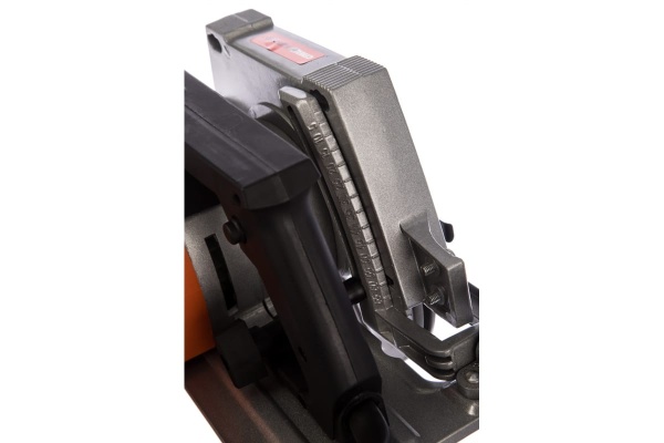 Пила циркулярная ELITECH ПД1255П14