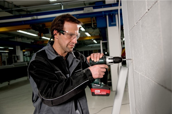 Аккумуляторный ударный винтоверт Metabo SB 18 LT 602103820