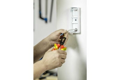 Изолированные клещи для зачистки проводов HOEGERT TECHNIK 160 мм 1000 V HT1P931