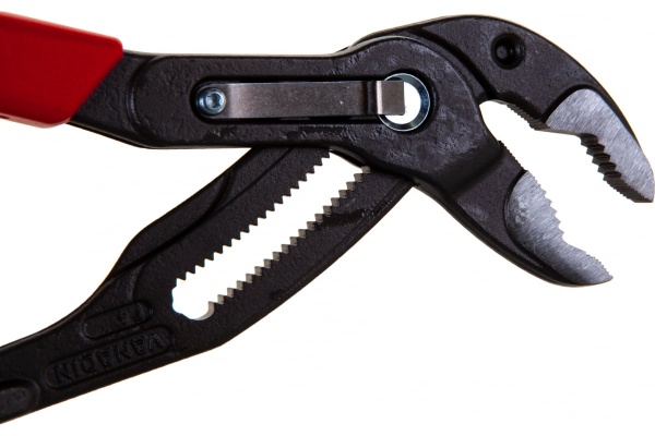 Универсальные переставные клещи KNIPEX КОБРА KN-8702250