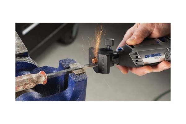 Многофункциональный инструмент Dremel 3000 + набор отрезных кругов EZ SC690 RUS F0133000KP