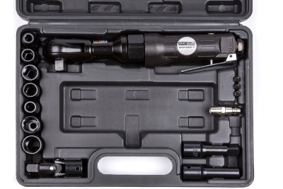 Пневматическая трещотка с набором головок 1/2" KraftWell в кейсе KRW12RW-T