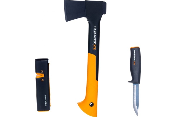 Набор Fiskars: универсальный топор Х7, нож К40, точилка для топоров и ножей 1059024