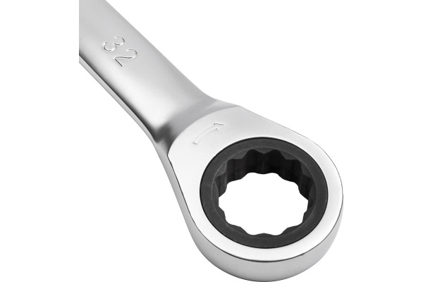 Комбинированный трещоточный ключ AV Steel 32 мм. AV-315032