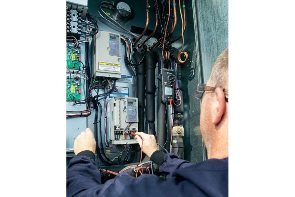 Токовые клещи FLIR CM83
