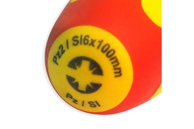 Диэлектрическая отвертка (комбинированное жало Pz2/Sl6.0x100 мм) SHTOK 09328