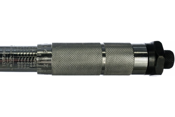 Динамометрический ключ с набором головок Berger BG 1/2" 28-210Нм BG2370