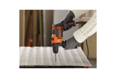 Электронная ударная дрель Black&Decker Omega BEH710K-QS