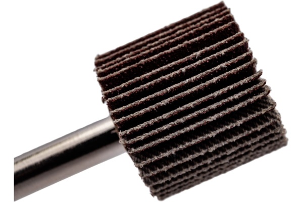 Круг лепестковый на шпильке 22x20x6 мм №100 MESSER 20-22-100