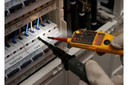 Тестер-пробник напряжения FLUKE T130