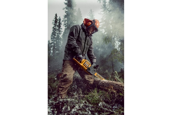 Цепная пила DEWALT FLEXVOLT DCM575X1