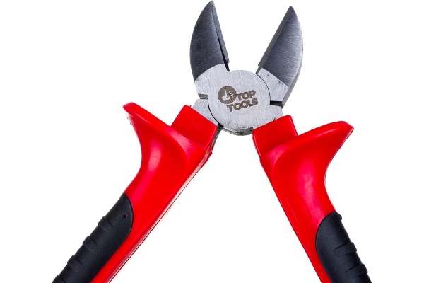Боковые кусачки Top Tools 180 мм 32D119