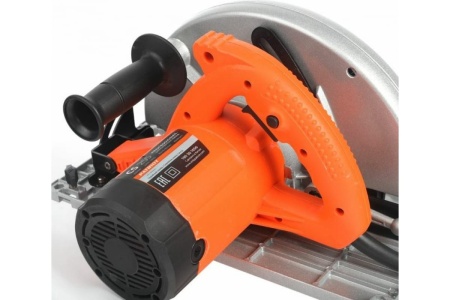 Циркулярная пила Hyundai C 1800-210 EXPERT