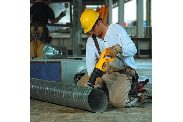 Сабельная пила DEWALT DW 310 К