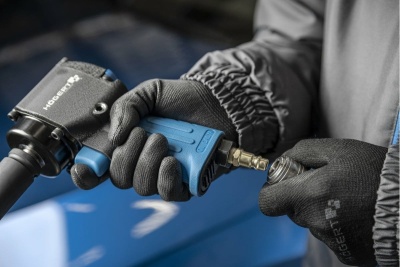 Пневматический ударный мини гайковерт HOEGERT TECHNIK ultra short, 1/2", 680nm, ultra short HT4R626