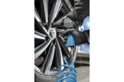Пневматический ударный мини гайковерт HOEGERT TECHNIK ultra short, 1/2", 680nm, ultra short HT4R626