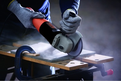 Угловая шлифовальная машина Black+Decker KG1202K