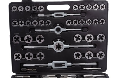 Метрический набор метчиков и плашек ROCKFORCE 110 предметов RF-B110-1