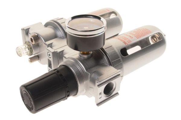 Лубрикатор 3/8 с металлическим переключателем, давление 250 PSI, 2500 л/мин, объем 125 мл. JTC JTC-JW0889-833