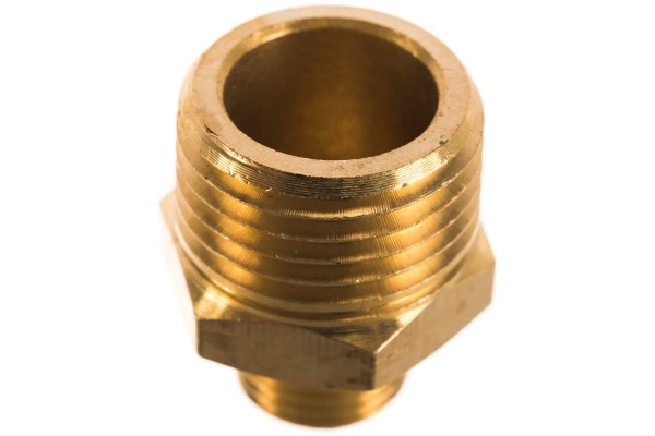 Соединитель резьбовой M1/2"xM1/4" ЭВРИКА ER-MM08/04