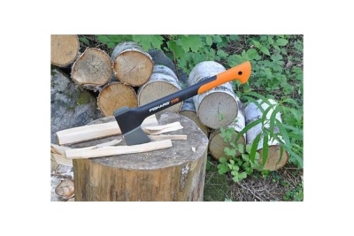 Плотницкий топор Fiskars 121440