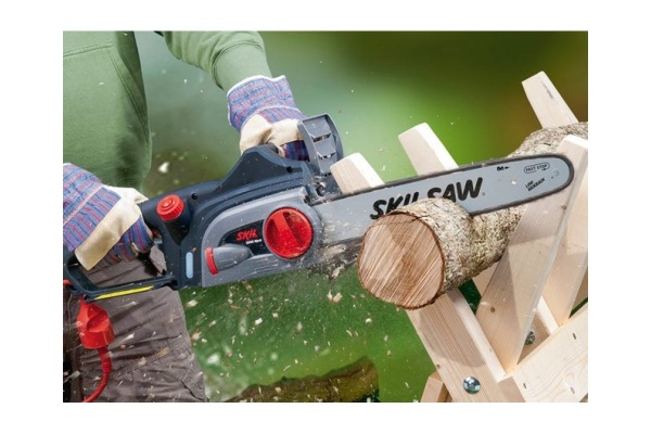 Электрическая цепная пила SKIL F0150780RA