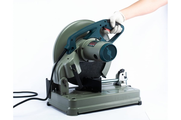 Отрезная машина по металлу Alteco CM 2200-355 28305