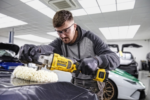 Полировальная роторная машина DEWALT 18 В XR DCM849N-XJ