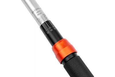 Динамометрический ключ AV Steel 3/8" 20-120Нм, шт AV-517120