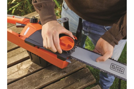 Электрическая цепная пила Black+Decker CS2245
