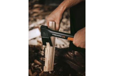 Универсальный топор Fiskars X7 - XS 1015618 (121423)