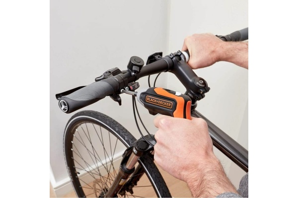 Аккумуляторный винтоверт Black&Decker 3.6В BCF611CK-QW