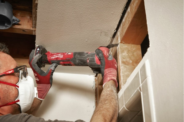 Аккумуляторный мультитул Milwaukee M12FMT-422X FUEL 4933472239