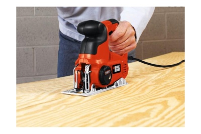 Лобзик Black+Decker KSTR8K