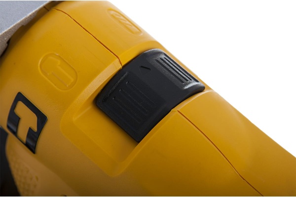 Ударная дрель DEWALT DWD 024 AV