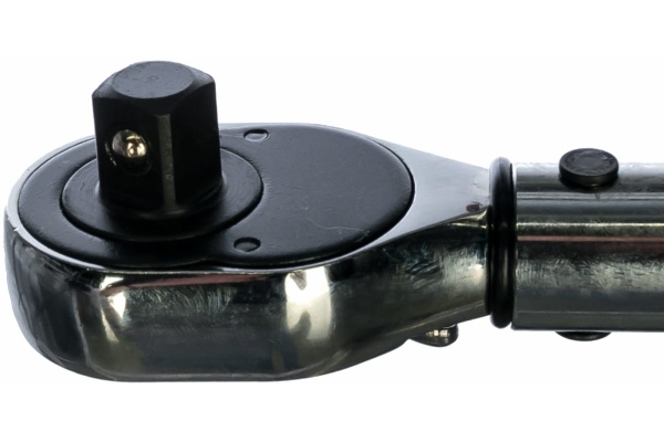 Динамометрический ключ с набором головок Berger BG 1/2" 28-210Нм BG2370