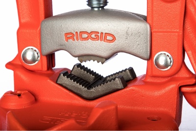 Верстачные откидные тиски RIDGID 25 40100 (1/8-4)