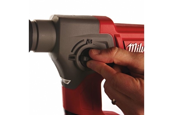 Аккумуляторный перфоратор Milwaukee M12 CH-402C FUEL 4933441475