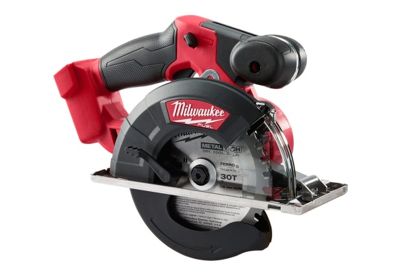 Аккумуляторная циркулярная пила Milwaukee HD18 CS-402B 4933441400