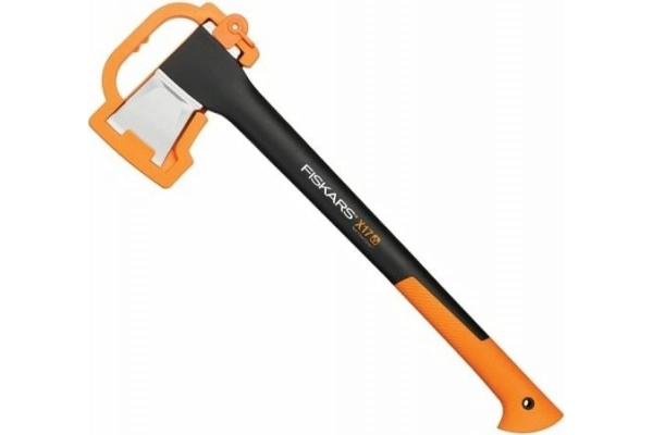 Промонабор Fiskars: топор Х17 + точилка 1020182