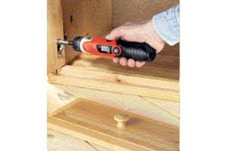 Аккумуляторная отвертка Black Decker KC 9039 KA