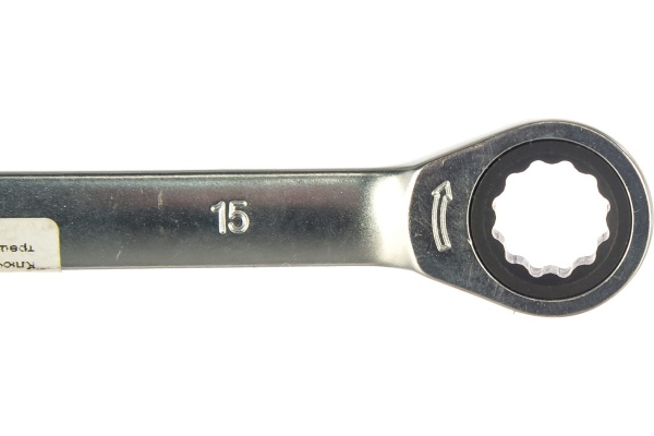 Комбинированный ключ с трещоткой 15мм AV Steel  AV-315015