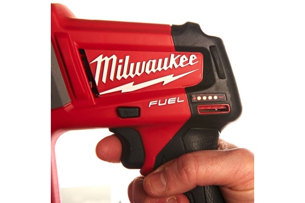 Аккумуляторный перфоратор Milwaukee M12 CH-402C FUEL 4933441475