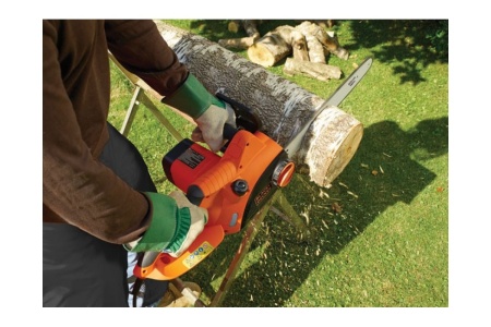 Электрическая цепная пила Black+Decker CS2040